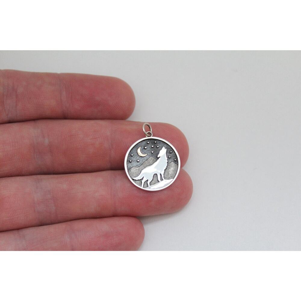 Sterling Silver Howling Wolf Charm